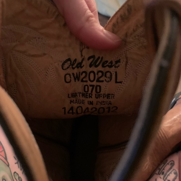 Leather Cowboy Boots - Picture 6 of 9